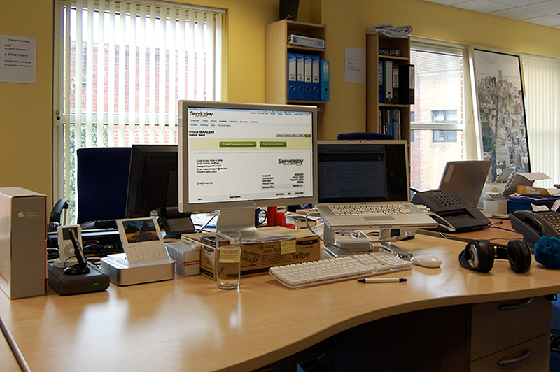 Servicejoy Online Invoice Software Office Desk